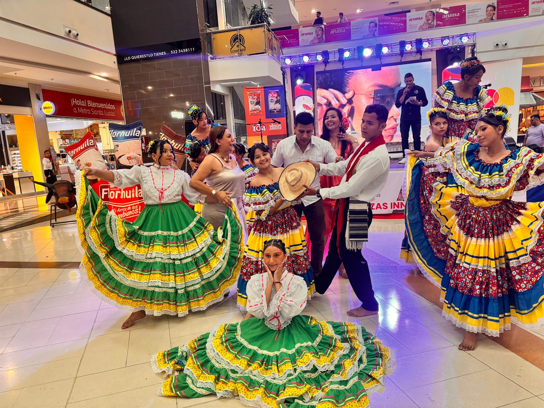Participantes en actividad de danza
